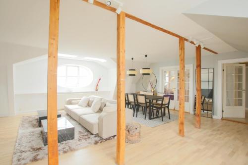 Unique 5 Bedroom Flat w Exposed Beams in Copenhagen Unique 5 Bedroom Flat w Exposed Beams in Copenhagen