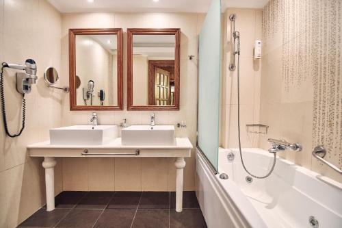 Palazetto Suites - image 7