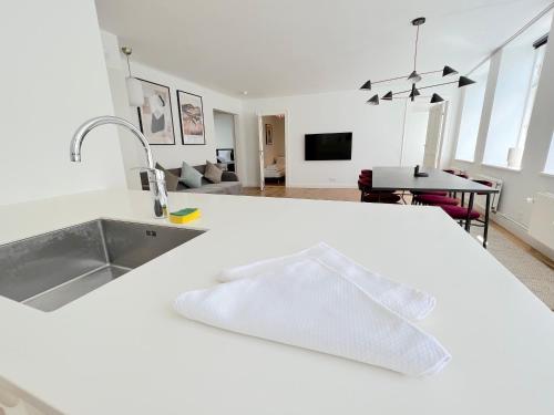 Amazing Apartment Near Tivoli Gardens & Copenhagen City Hall Square, Kopenhagen (Foto 4)