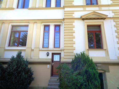 Bejárat, Villa Göltzschtalblick (Villa Goltzschtalblick) in Mylau