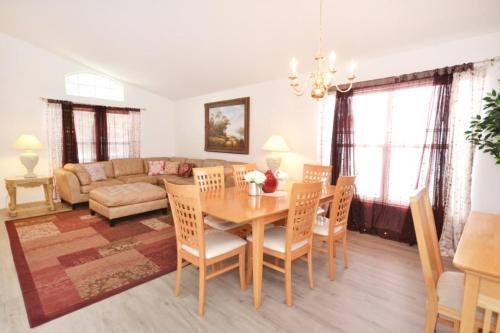 Oriental Charm home in Haines City, USA
