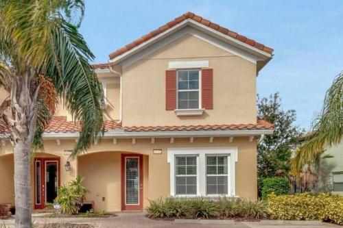 Disney Themed Family-Friendly Home 5BR/5.5Bath in Davenport, USA
