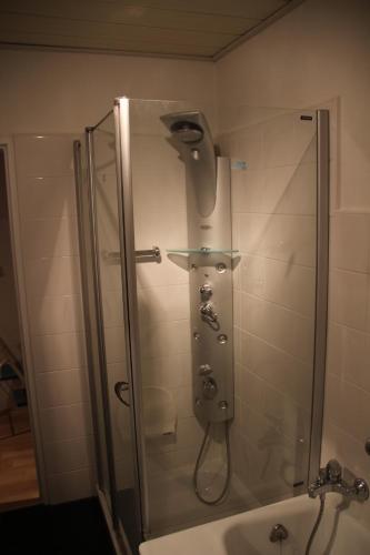 Ferienwohnung mit 4 Schlafzimmer für 2 bis 9 Gäste----Apartment with 4 bedrooms for 2 to 9 guests, Nürnberg (photo 9)