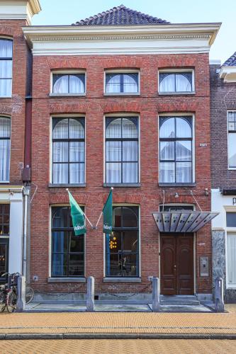 . Hotel Halbert