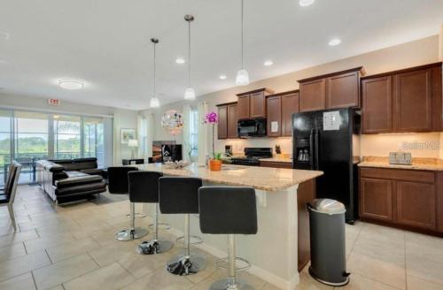 Disney Themed Family-Friendly Home 5BR/5.5Bath in Davenport, USA