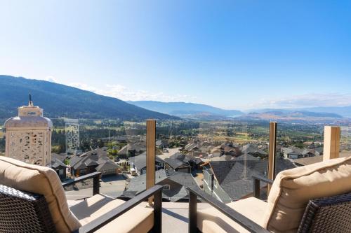 3 bed, 2 bath upper suite overlooking the city - Apartment - Vernon