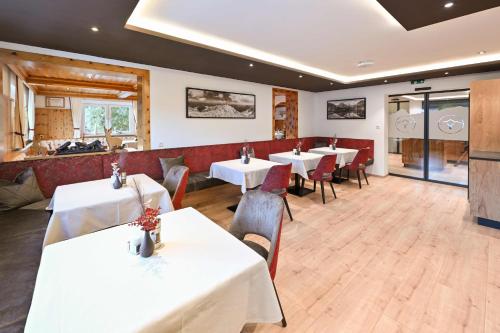 Hotel Sonnfeld - image 2