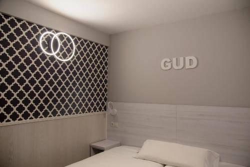 Hostal Gud Salamanca - image 5