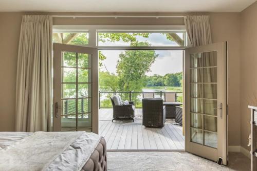 View, Cedar House Retreat in Chanhassen (MN)