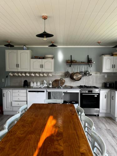 ห้องครัว, Wisteria Way in โอโปโนนี