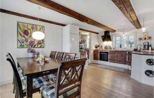 Kitchen, Nice Home In Erslev With Wifi in Snedsted