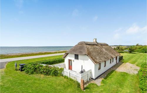 Stunning Home In Thyholm With 2 Bedrooms And Wifi