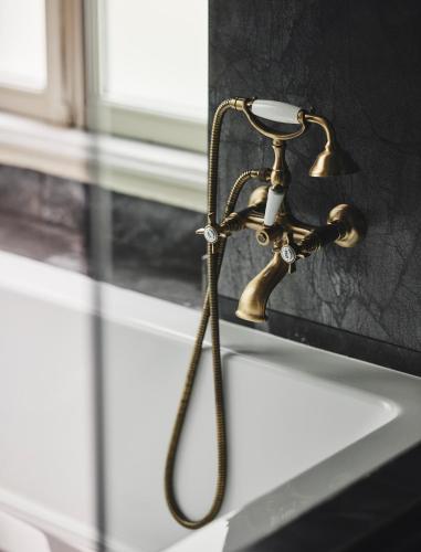 Bohemian Suites Athens - image 2