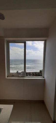 Beach front Apartment - image 9
