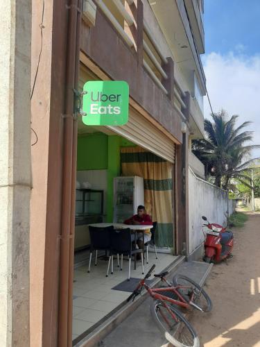 Beach front Apartment - image 10