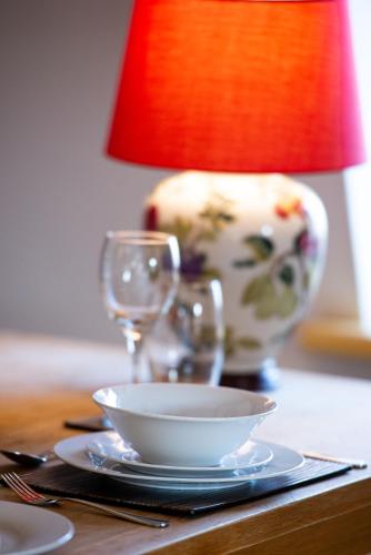 Luxury Studio Suite in Stamford Centre - The Old Seed Mill - A - Tap to explore photos