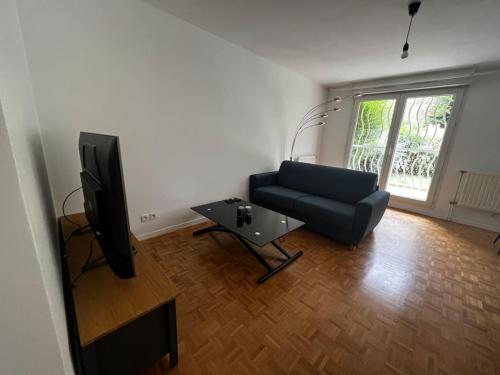 Зручності, Appart calme avec jardin et parking. 15mn de Paris in Ле Бурже