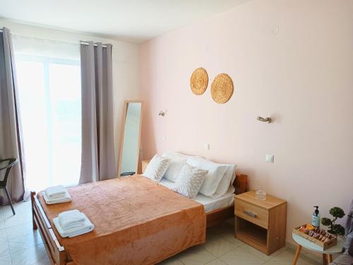 Agathi Paradise Studios in Charaki