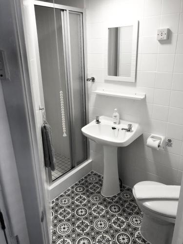 Chadberry House Hotel - image 3
