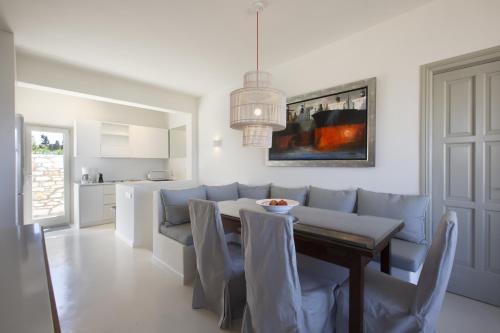 สิ่งอำนวยความสะดวก, Villa Rinia - seaview villa in เกาะเพรอส