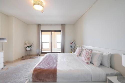 Balqis Residense Palm Jumeirah,Pool, Beach, Top floor, Full sea view, Restaurants, Дубай (фото 6)