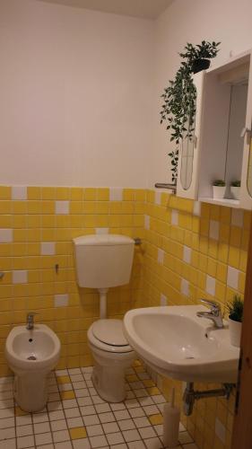 Dante's Room dei Cerchi Room Type - Queen Room with Shared Bathroom
