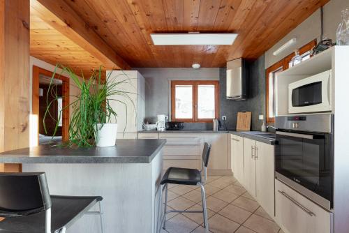 köök, Les Picaillons - Le gîte (Les Picaillons - Le gite) in Les Villards-sur-Thones (Rhone-Alpes)