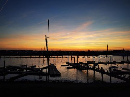 View, Hotel Am Deich in Norden