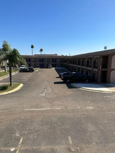 Executive Inn Mercedes Weslaco – Mercedes, TX