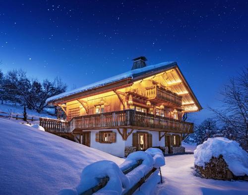 CHALET LES CERISES Jacuzzi, Sauna, Hammam, Cinéma gîte à louer CORDON