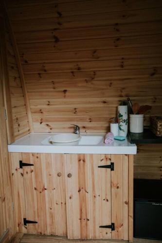 River Side Cabin with Hot tub Snowdonia