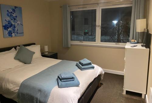 City Centre 2 bedroom apartment, secure parking., Glasgow