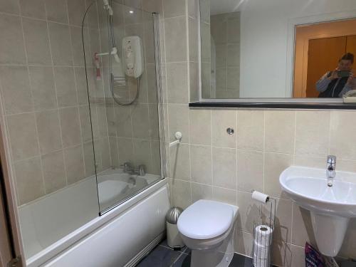 City Centre 2 bedroom apartment, secure parking., Glasgow (foto 8)
