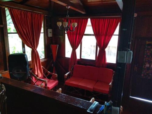 Casa en el rincon familiar en Mindo in Mindo