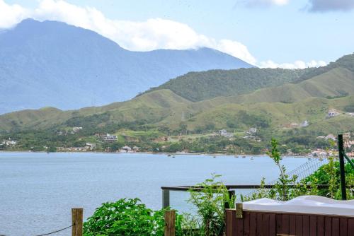 Casa na costeira com vista para o mar