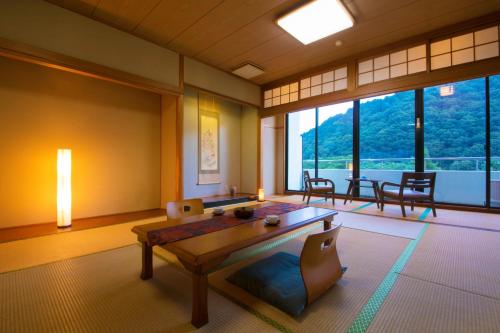 Japanese-Style Superior Room with Shared Bathroom and Private Toilet