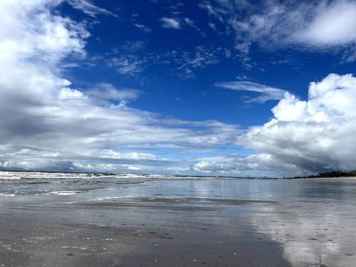 周邊環境, Playa Caracol, beach happy in 查梅