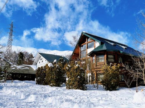 Hakuba Pension & Log Hotel Meteor