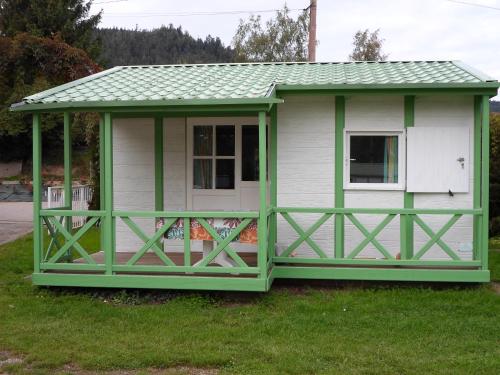 Bungalow (2 Adults)
