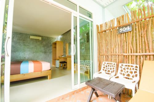 Haadson Resort Room Type - Deluxe Bungalow