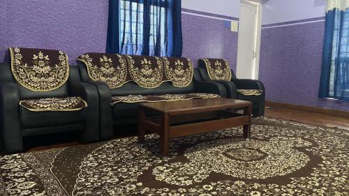 Three-Bedroom House image 2