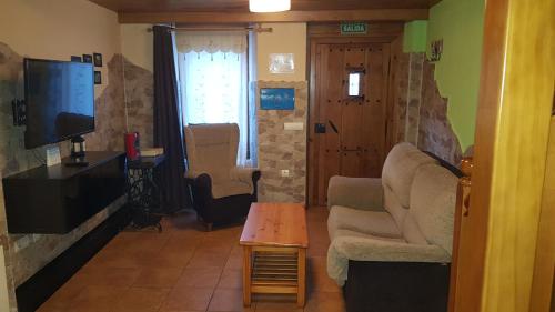  Loboratorio Rural-La Sonrisa del Aire in Casas del Abad