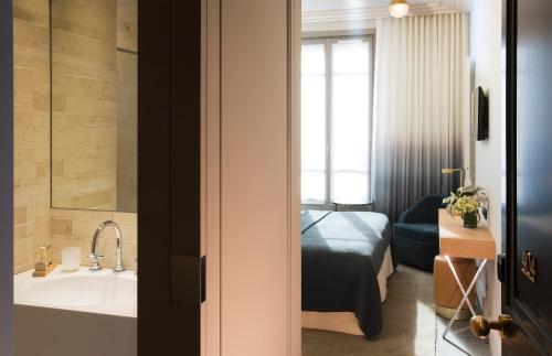 Hôtel Le Marianne Champs Elysées