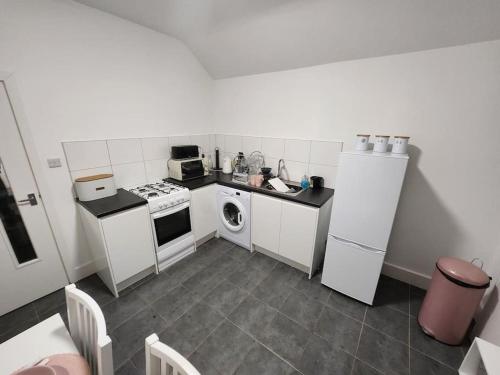 Nice cosy flat. Walking distance to city - Tap to explore photos
