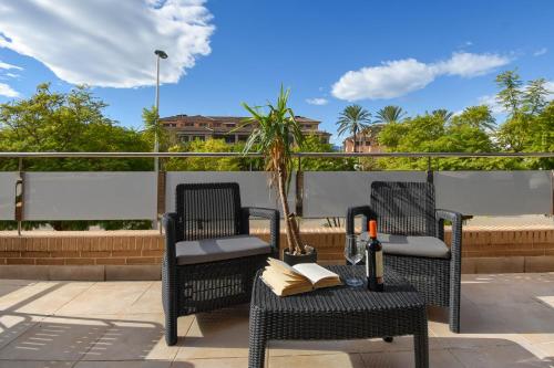 Nuevo, gran terraza con jacuzzi privado y piscina, Platja de l'Arenal (foto 6)