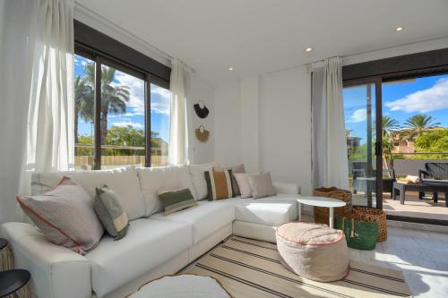 Nuevo, gran terraza con jacuzzi privado y piscina, Platja de l'Arenal (foto 3)