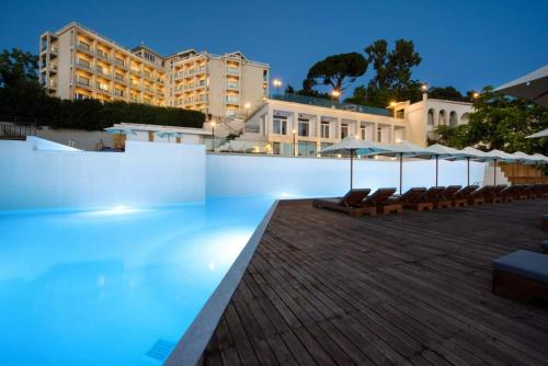 The Royal Grand Hotel Double Twin Side Sea View