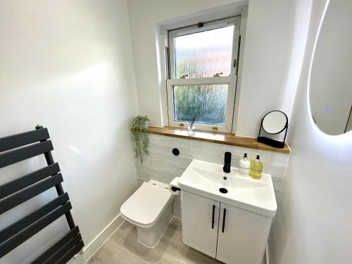 Apartment with Shower image 10