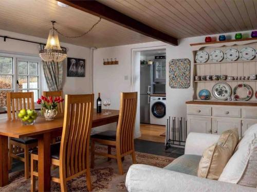 Cosy Country Cottage; Brecon Beacons