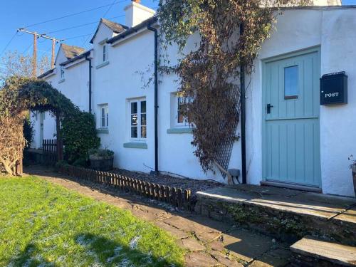 Cosy Country Cottage; Brecon Beacons